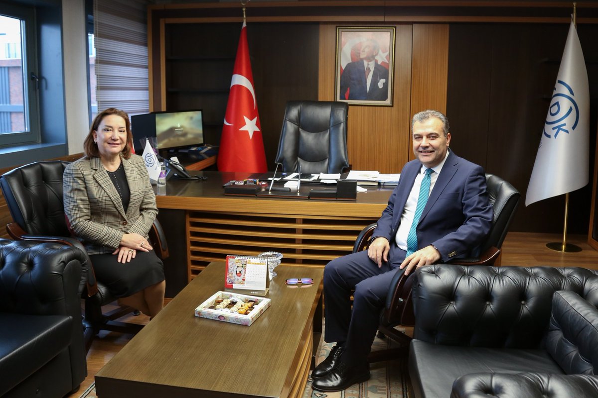 Abdullah Cengiz Makas (@acmakas) on Twitter photo Kamu Denetçimiz Özlem Tunçak hanımefendiye görev süresindeki başarılı çalışmaları için teşekkür ediyor, yeni dönemde başarılar diliyorum. <a href="/OzlemTuncak/">Celile Özlem TUNÇAK</a> #ombudsman Kamu Denetçimiz Özlem Tunçak hanımefendiye görev süresindeki başarılı çalışmaları için teşekkür ediyor, yeni dönemde başarılar diliyorum. <a href="/OzlemTuncak/">Celile Özlem TUNÇAK</a> #ombudsman