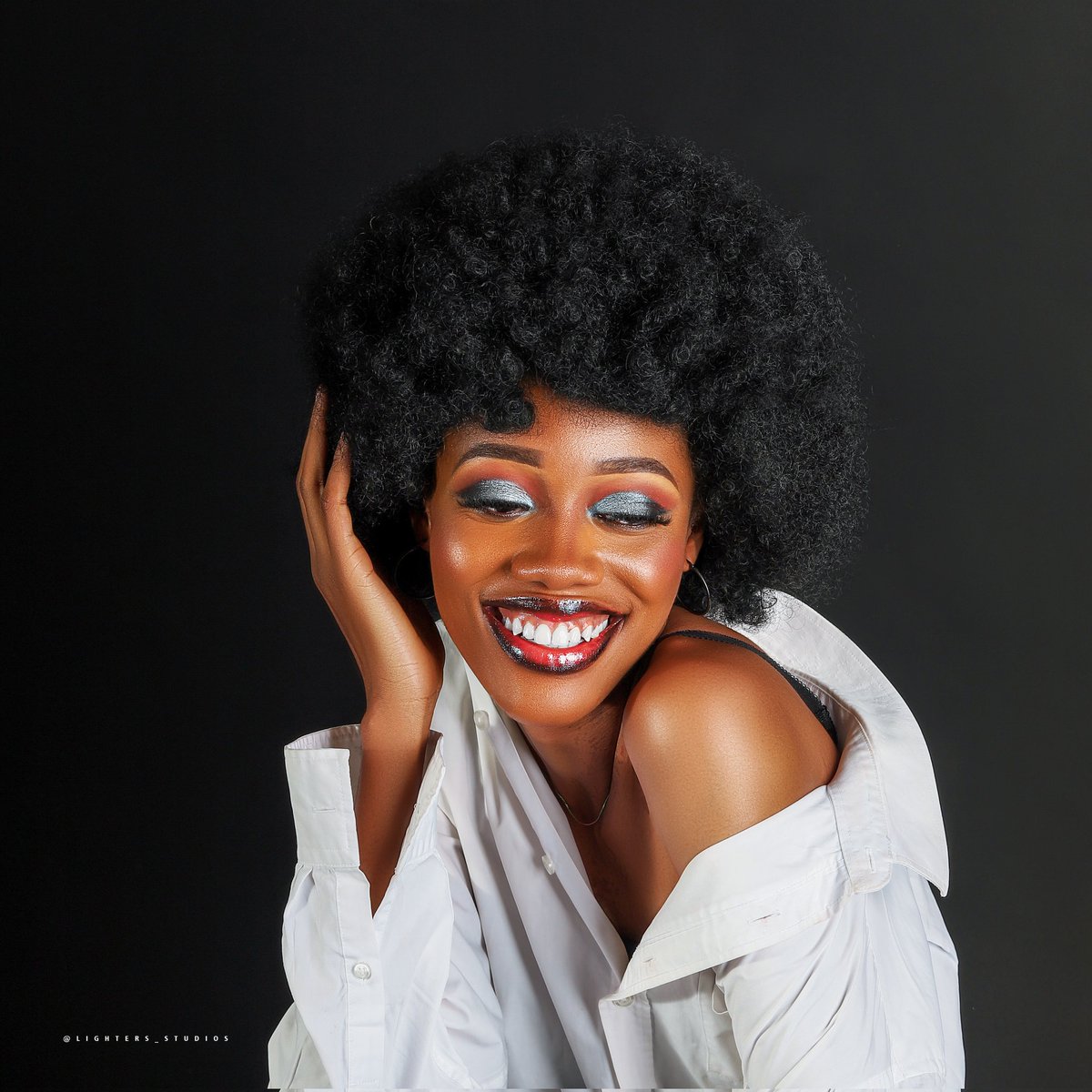 Inspiration 1💚🖤🤍💫
 📷: Lighters studios

#MerryChristmas #blackandwhitephotography 
#blackandwhite 
#COLORS