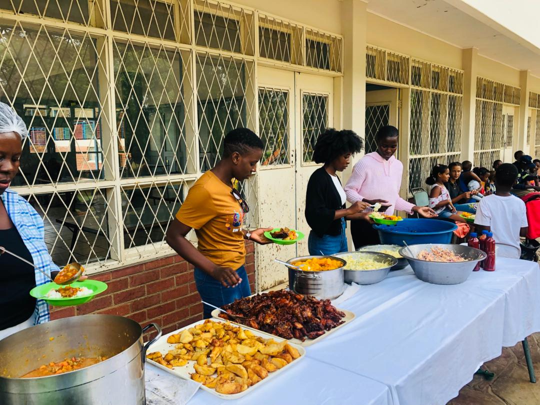 InsikaTrust's tweet photo. Thankful for the people who all pitched in for this year’s Christmas Party at the Queen Elizabeth Adventist Children’s Home. Your support enables us to bring smiles to the children every year! May your pockets remain full and never run empty 🙏🏾
Merry Christmas and Happy New Year! https://t.co/9h0R9EDxYH