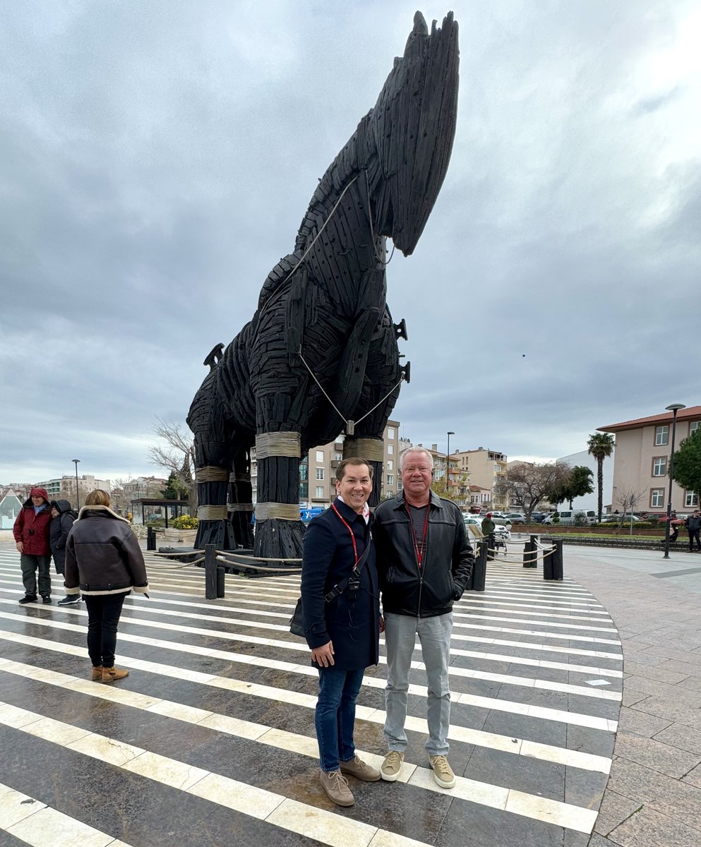 SashaEats's tweet photo. Have you seen the Trojan Horse in Çanakkale, Turkey? It’s so cool 🐎

#SashaInTurkey #travel #Turkey https://t.co/IF4y9Tsg6B