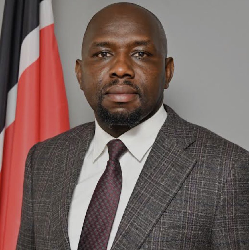 Name: Onesmus Kipchumba Murkomen
Position: Interior CS
Offense: Abducting Bloggers 
Number: 0722 278455
Action: Inject 💉💉

#RutoMustGo 
#FreeKibetBull