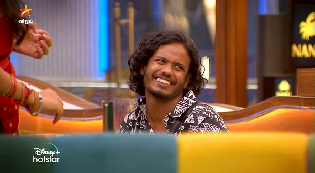 Tamil_Pen_Pulse's tweet image. On Loop Mode 🥹♥️🫰🔁 ~  #Muthu Mom &amp;amp; Dad ♥️

Day 81 | 26th Dec 2024 | #Promo2 💥

#Muthukumaran #Biggbosstamilseason8 #biggbosstamil #biggbosstamil8
#biggbosspromo #Vijaysethupathi  #Vijaytelevision #MuthukumaranArmy