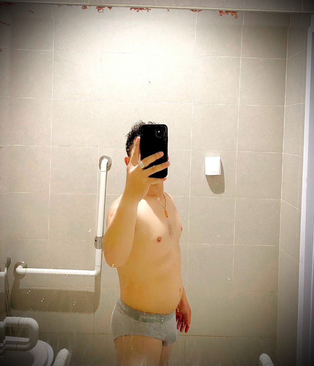 dxf7z's tweet photo. កាម៉ាប់ចឹងក្នាញ់អត់? https://t.co/07jhc2GJFq
