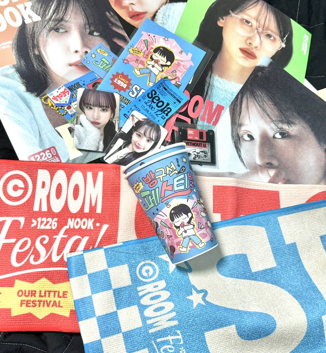 카페 곳곳에 느껴지는 사랑과 친절함에 마음이 말랑말랑해졋어요 슬로건이 너무 예뻐서 하루종일 쓰다듬고 잇습니다 감사해요 설아언니 생일 축하드려요🫳🫳

#설아와_어디든_축제
#OurLittleFesta