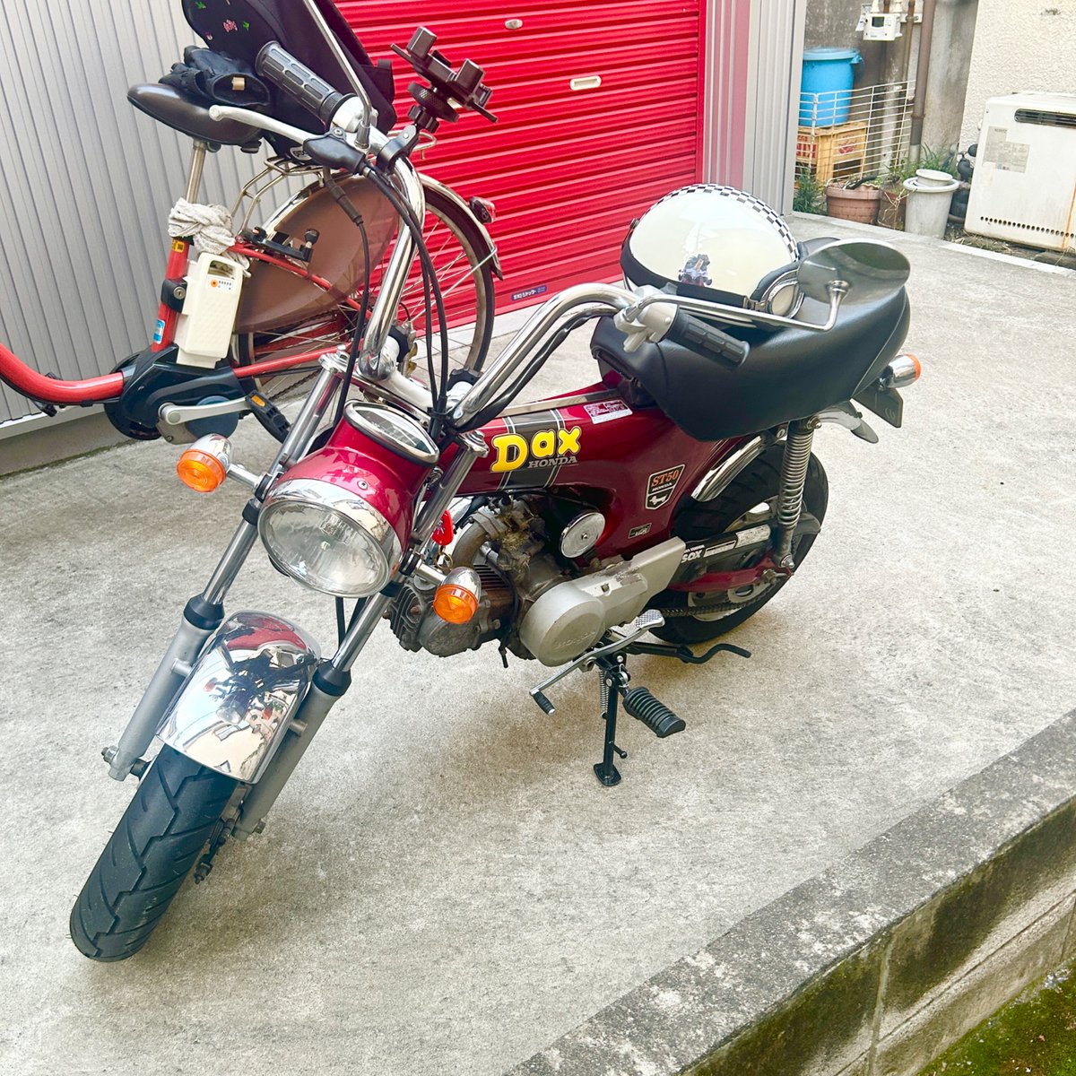 mummummummy's tweet photo. ガソリンスタンドの5m位前でガス欠しました。危なかった。
#dax50 https://t.co/z6qA9lp4iJ