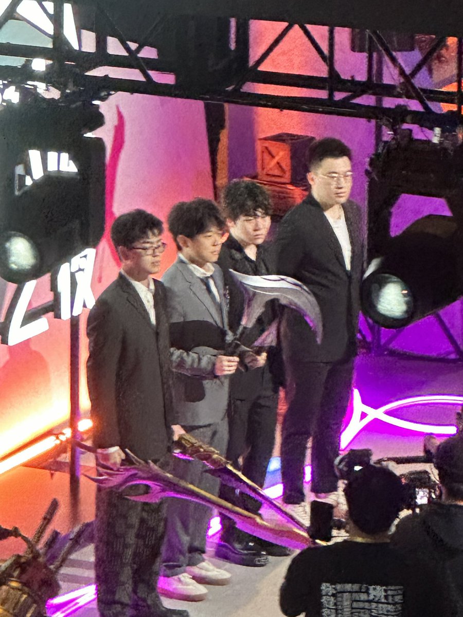 Got to see UZII THESHYY and XIAOHUUU at LPL allstar!