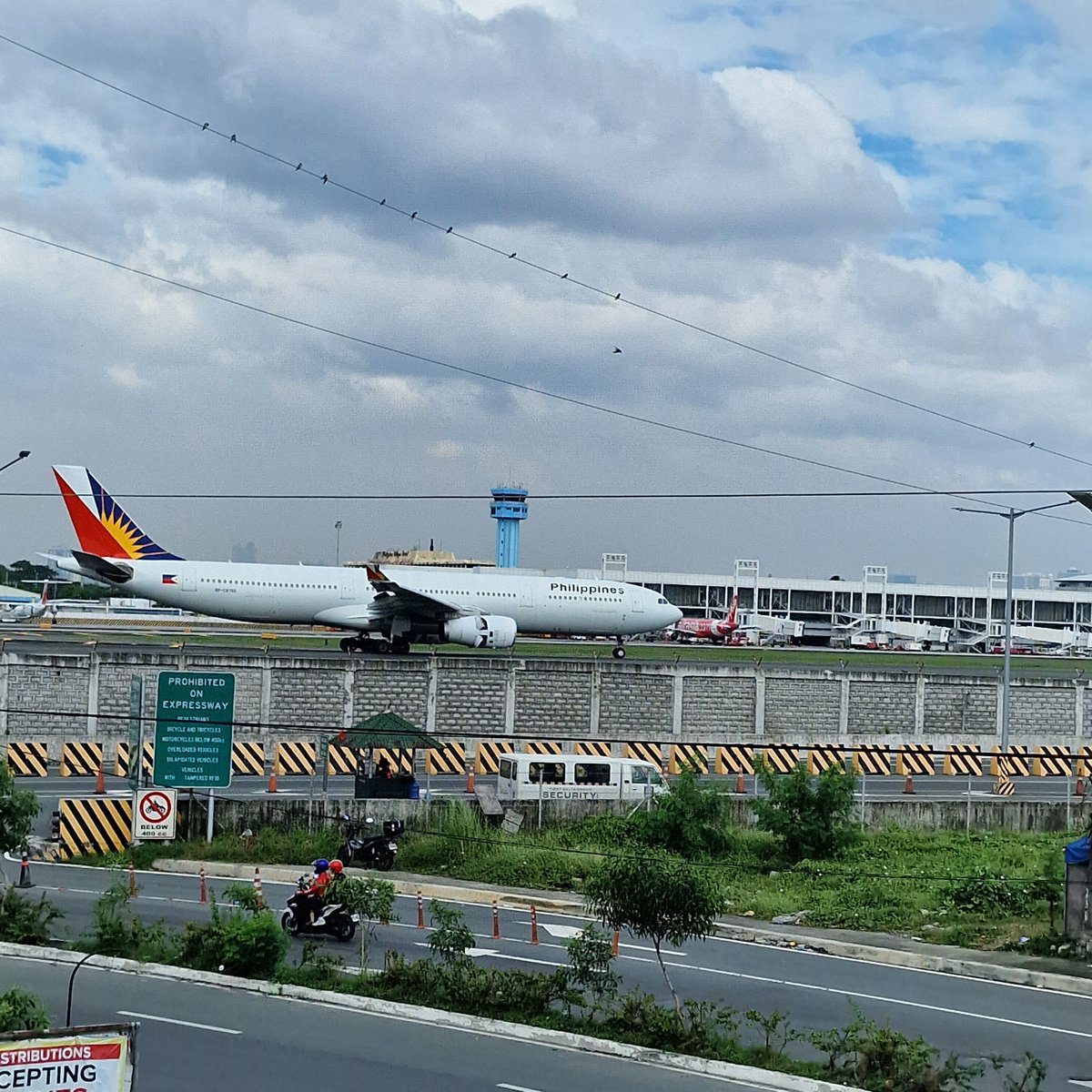 細胞 | Christian and his foxes tweet media