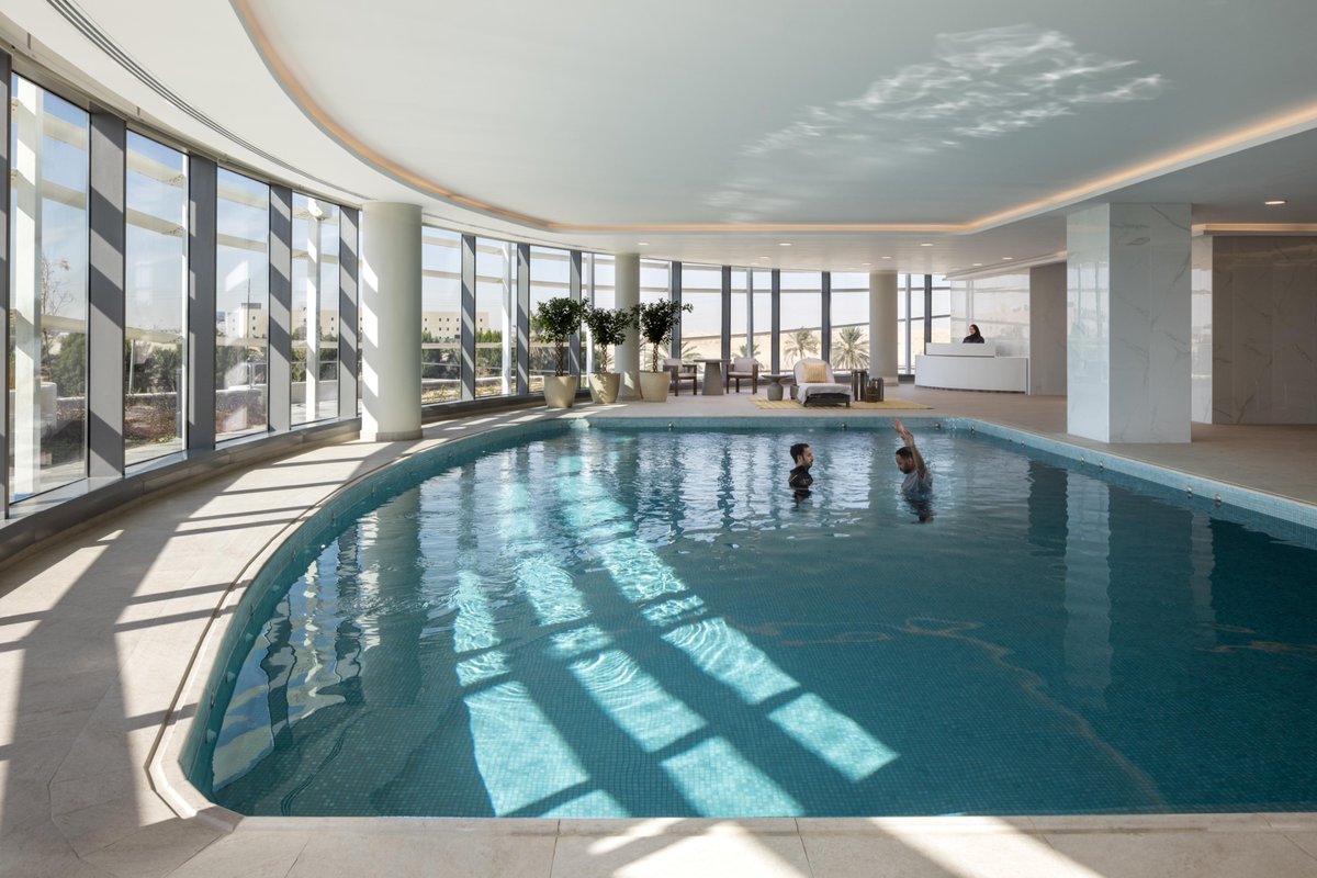 Neuropediatrics: Halliwick handling
Cardio lifestyle: motor-cognitive gaming
Neuro hemiplegia: reactive postural control WST
Persistent LBP: proprioceptive BRRM
Breast cancer edema: Clinical Ai Chi
OA hip and knee: turbulent strengthening
ElAsha KSA, see halliwick.net/en/course-cont…