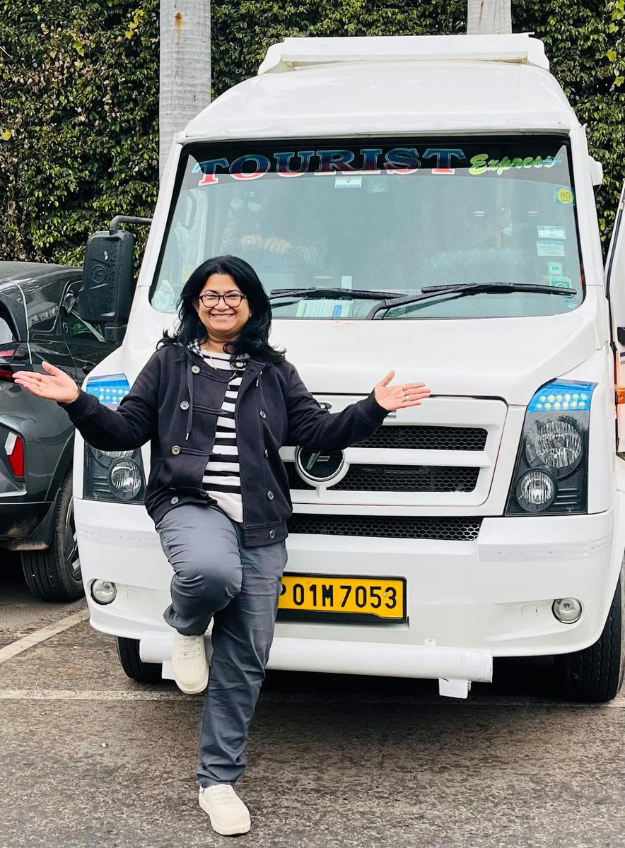 CweHub's tweet image. "You deserve to be happy.  You deserve to be loved.  You deserve to live a life that brings you joy.  
Don't let others bring you down.  
Choose to surround yourself with positivity and support.
🌸🌸🌸🩷🧿