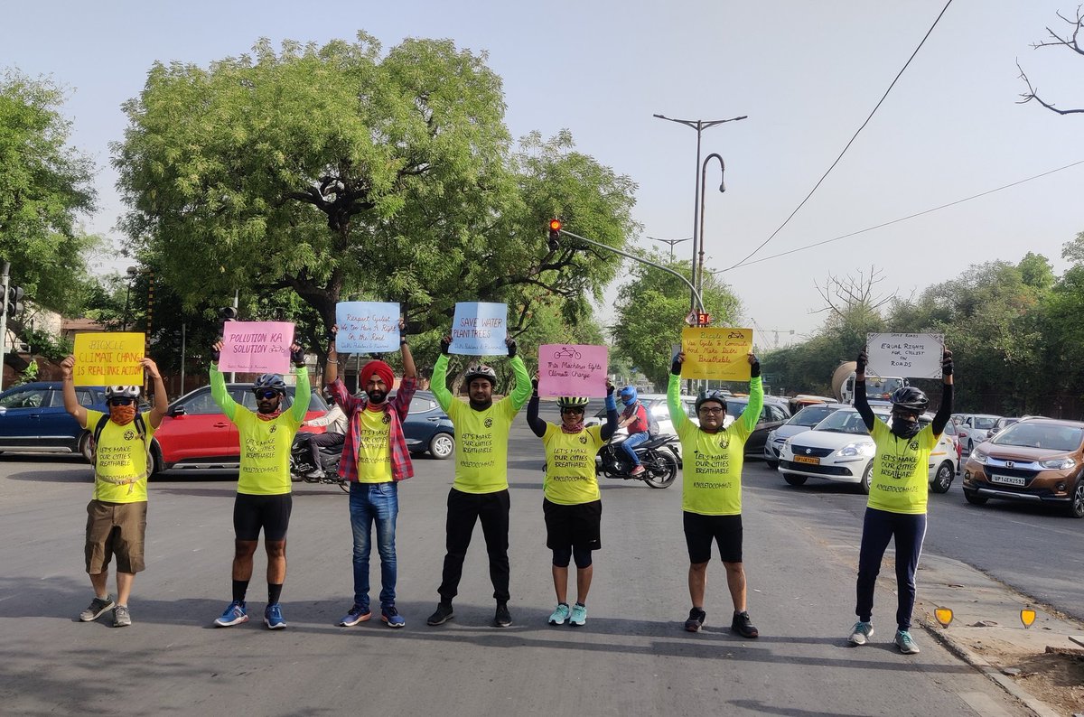 dalipsabharwal's tweet photo. Only those who are not driven by a desire for power or financial gain from their activism will be able to maintain the integrity of their campaigns.
Use #CycleToCommute to make our cities breathable 🫁
#pollutionkasolution #cycleeveryday #mycitymyresponsibility https://t.co/jkUyHuvInn