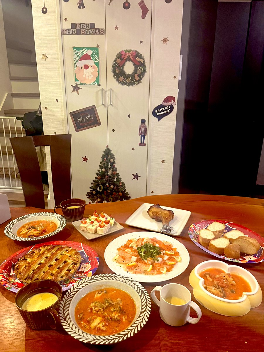 hid812's tweet photo. 楽しいクリスマスでした🎄最近できるようになった太郎のピースがＬ🎅 https://t.co/dnciURlAYp