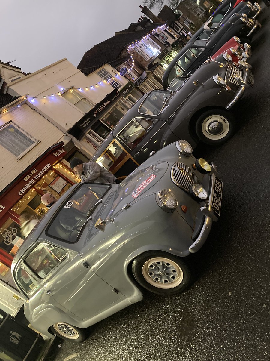 classiccarguru1's tweet photo. This morning Iβam mostly with the early birds at #WickhamSquare #BoxingDay meet https://t.co/oSb7nW5u48