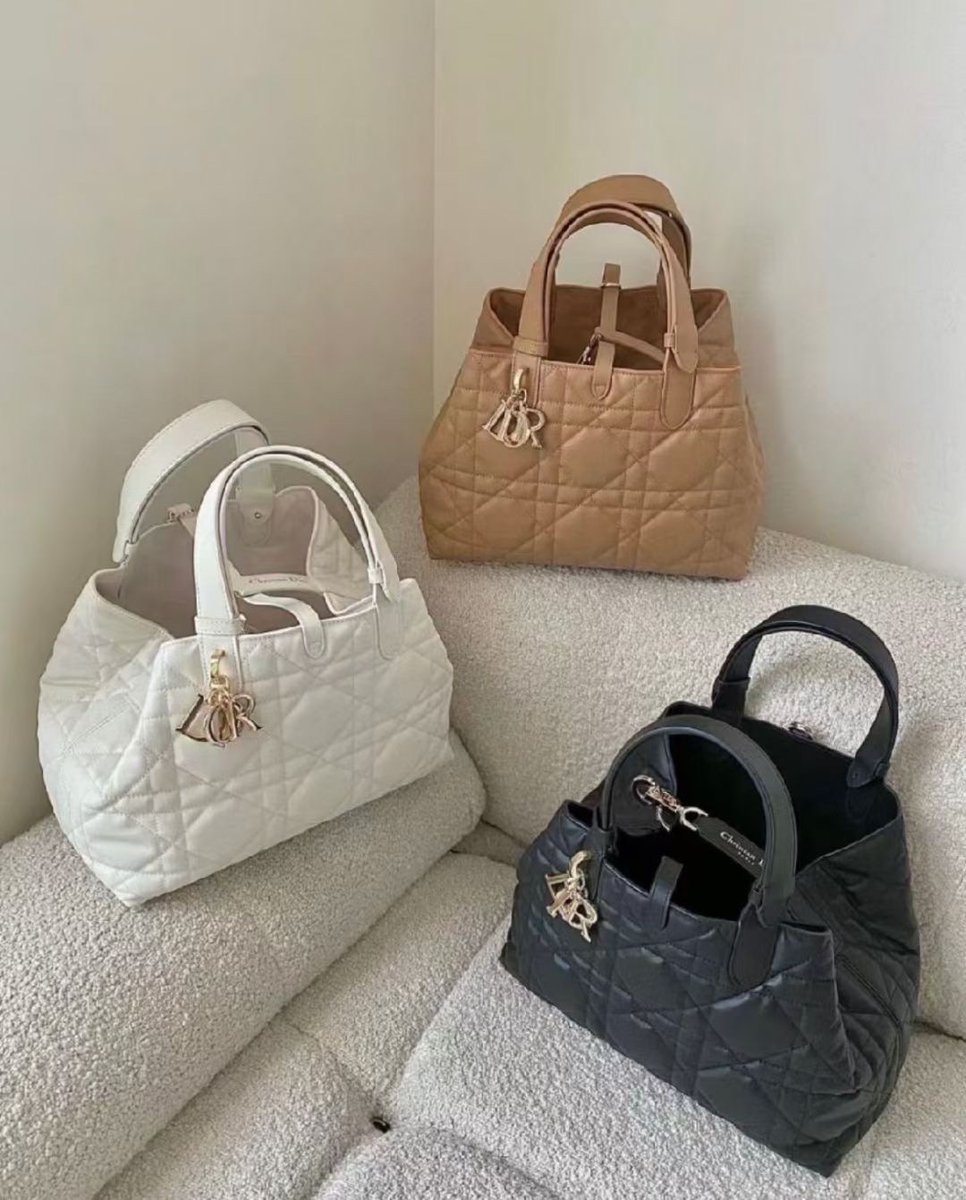 Top-tier luxury, clothing, shoes, watches! Styles and prices, DM for details.😍🥰