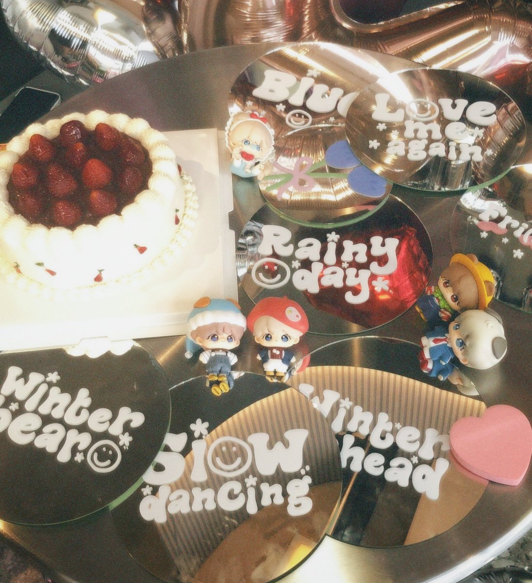 review giveaway for cafe ♥️🎄
 #NeverEndingLoveforV