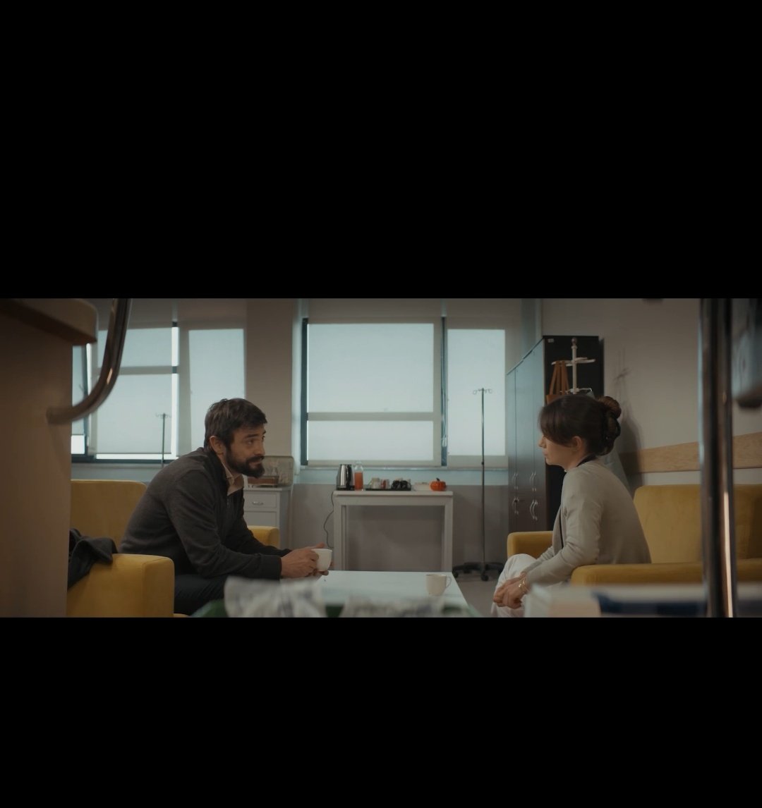 Aslında ölümü anlamlandıran şey; yaşarken ne kadar kalabalık olduğu..!
#Gassal