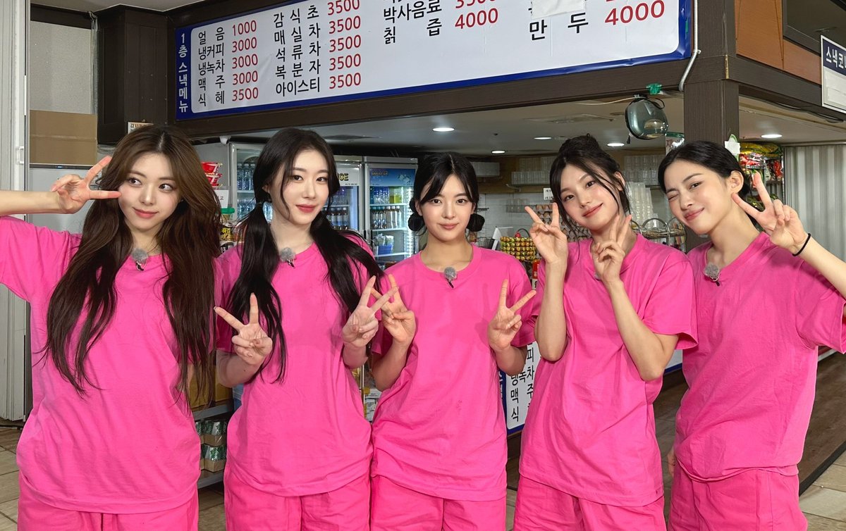ITZY tweet media