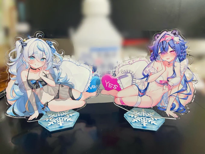 冬コミに持っていくルチくもアクスタ届きました〜〜!!キラキラでかわいい〜〜!!!! 