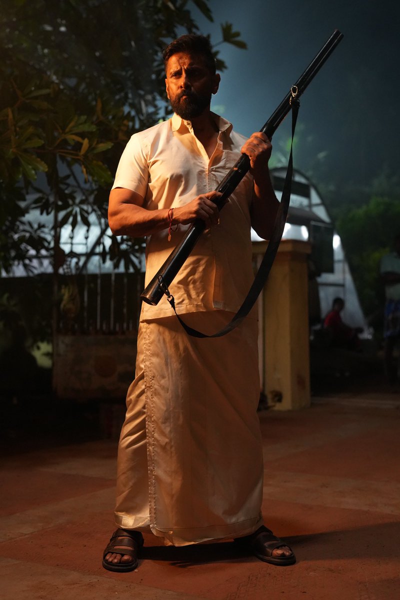 hr_pictures's tweet photo. Have guesses on what #VeeraDheeraSooran has for you🤔 ? Catch a glimpse and enter into the world of @chiyaan 's new action thriller 📹
An #SUArunkumar Picture 🎬
A @gvprakash Musical 🎵🎶🎼
Produced by @hr_pictures @riyashibu_

@iam_SJSuryah #surajvenjaramoodu @officialdushara @thenieswar @editor_prasanna @5starsenthilk  @winanoath @tuneyjohn #CSBalachandar  @PhoenixPrabu2 @Kavitha_Stylist @thebaalaji @thinkmusicindia @shibuthameens @hridhuharoon #zachariahrony @PharsFilm @THEOFFICIALB4U @ivyofficial2023 @propratheesh @shkarthik @beyondmediapres @sooriaruna @mugeshsharmaa @mediaaltair @solamediadinesh @rubesh_Rk_  @proyuvraaj