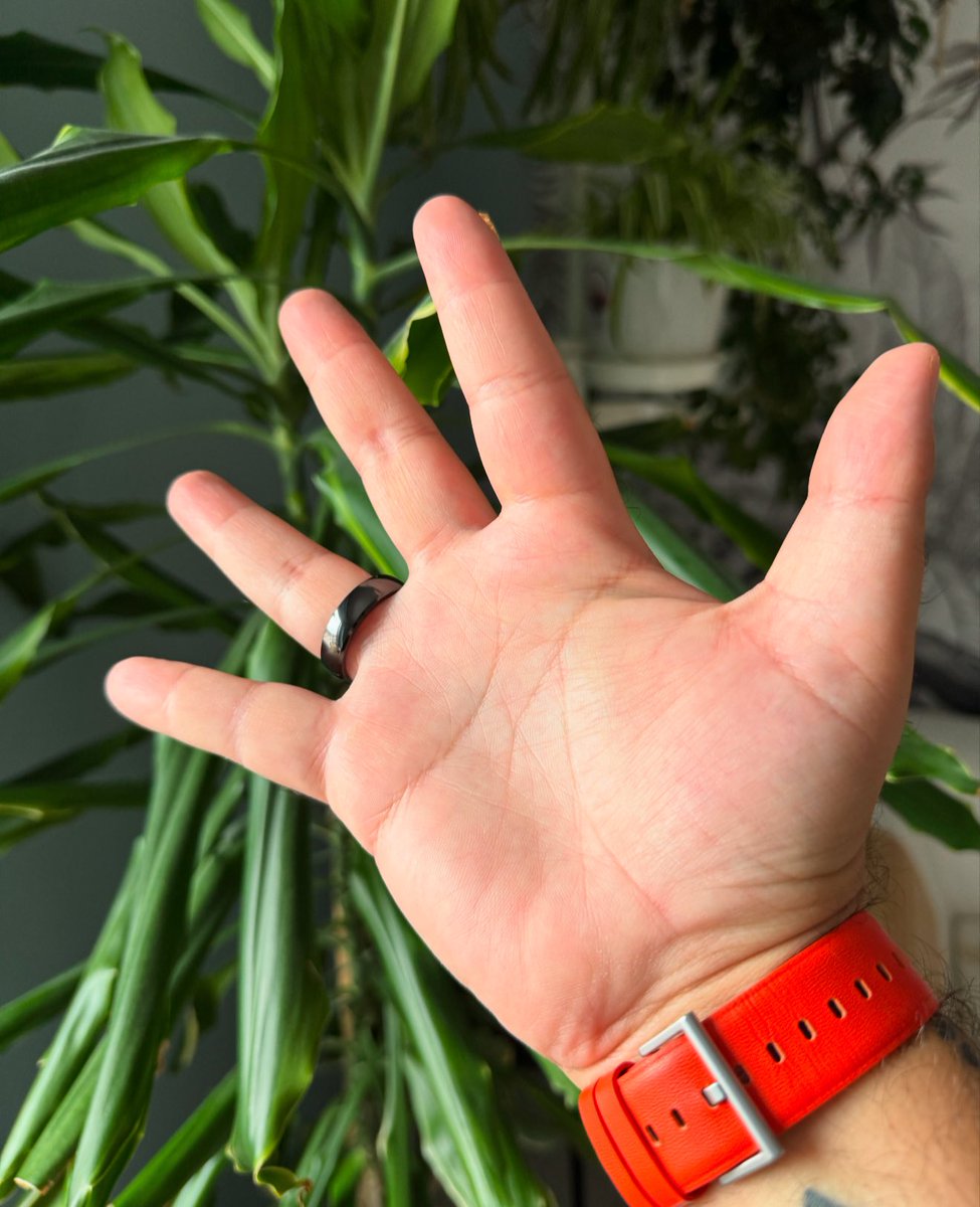 MikyAncona's tweet photo. Con l’anello miPAGO dite addio al portafogli ! 
Like , condividete e iscrivetevi al canale 
https://t.co/Uwz6B9SUvm
#ring #mipago #contactless #anello #pay #tech #technology #rings #mikyancona #technews https://t.co/Nz9PRst4xz