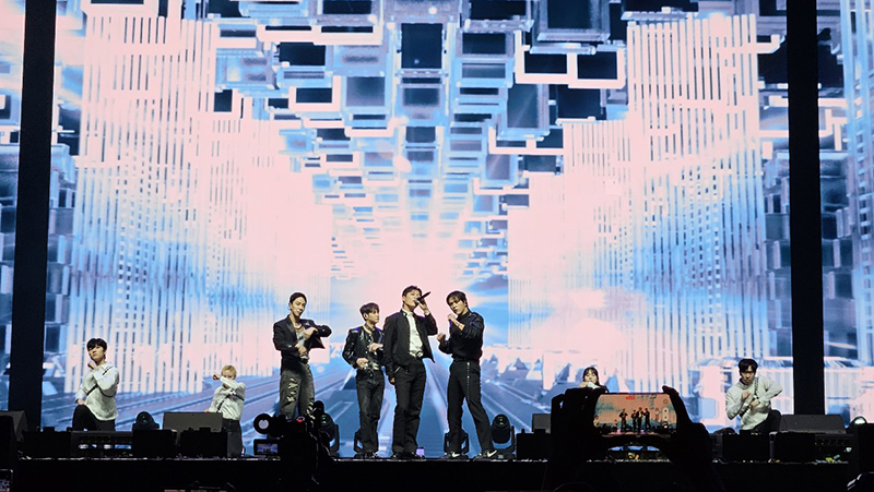 Artsro_Global's tweet photo. <Artsro Project : K-EXPO IN UAE 2023>

✔Date : November 10, 2023
📷Artist : Highlight

#Artsro #Highlight #KPOP #KIdols #Koreanidols #Concertproduction #concert #Concertpromotion #Concertagency #Artistbooking #Bookingagency https://t.co/DkqSXBiJ9y