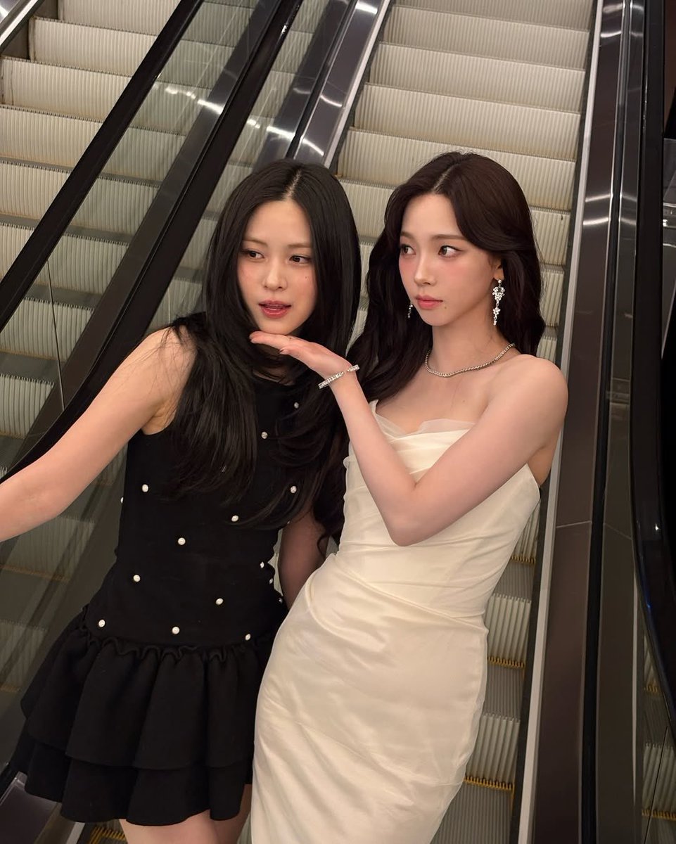 KARINA AND RYUJIN OMG