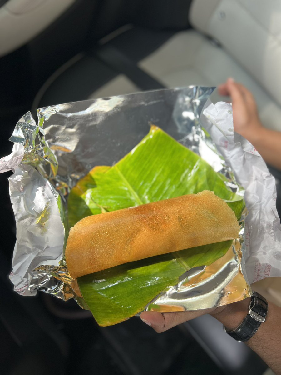 Yesterday we had a <a href="/peakbengaluru/">Peak Bengaluru</a> moment:

- The queue was too long at CTR and we would be late for our #UiTheMovie if we had waited in the line.

- Opened Zomato, ordered BeNNe masale dosae and Kharabath to a location just outside CTR to minimise inconvenience to the driver 

-