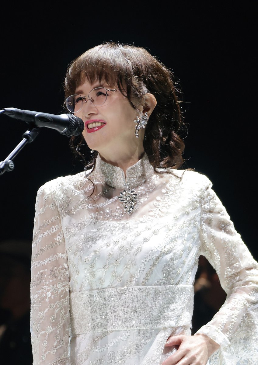 YMC_harajuku's tweet photo. 【#特報】
今年開催された中島みゆきコンサート「歌会 VOL.1」の映像作品(Blu-ray/DVD)とライブCDが2025年3月12日(水)に発売決��‼️
詳細はこのあと12:00にお知らせいたします📢

また、本日より中島みゆき コンサート「歌会 VOL.1」劇場版が全国約140館でロードショー📽️
ぜひ劇場の大スクリーンでもご覧くださいませ🎶

🔽劇場版オフィシャルサイト
https://t.co/glFes1fvNs
🔽劇場版予告編
https://t.co/c07N52yPiD

#中島みゆき #歌会 #コンサート