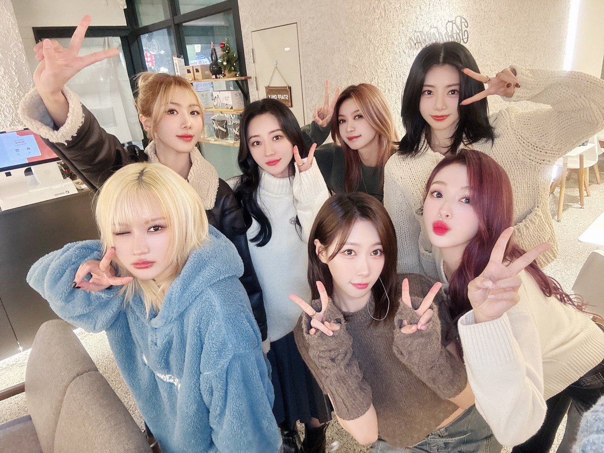 hf_dreamcatcher's tweet photo. [🎁] 꿈둥이 사진 보고 가세요❤ 

‘온더레코드 노포라이브 Ep.18’ 비하인드 사진 공개‼

🔗 https://t.co/coUsvJ3WNY

#드림캐쳐 #Dreamcatcher
#온더레코드 #노포라이브 https://t.co/xqkdFIcE6Y