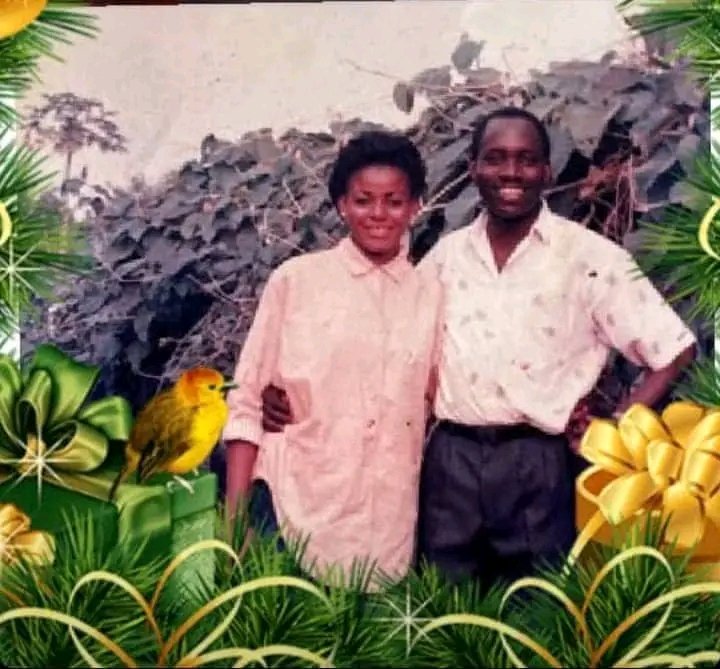 No long stories! 

These two are friends, drawn from same steel and united on many fronts. Masters of their own emotions and unashamed to act and profess their love for each other openly. 

A landmark 32years after, they still coil up to each other and express deep love knowing