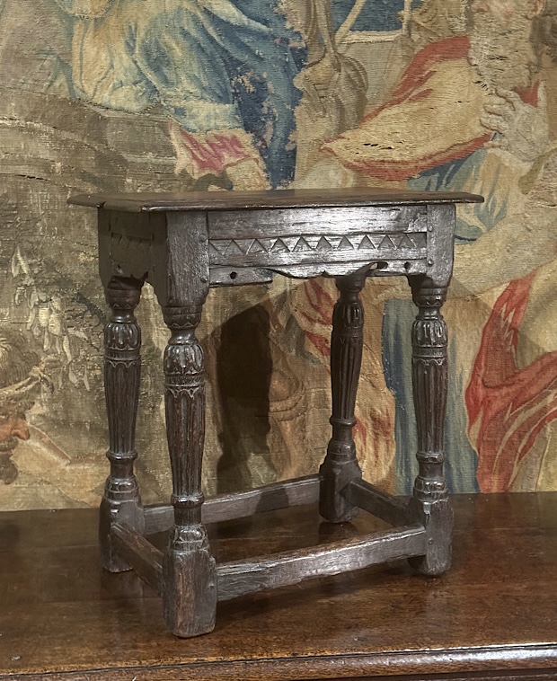 jackie_simonini's tweet image. A wonderful elizabethan joint stool. English. Circa 1580. 

tinyurl.com/bdex6pe6

#jointstool #antiquestool #antique #furniture