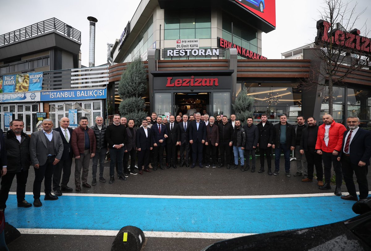 Sakarya İş Adamları Birliği Başkanı Sayın Mustafa Demir ve Kıymetli İş İnsanlarımızla buluştuk.

Serdivan İlçe Başkanımız Yusuf Haldızoğlu ve Belediye Başkanımız Osman Çelik ile birlikte katıldığımız toplantıda; şehrimizin ekonomik ve sosyal kalkınmasına yönelik önerileri ele