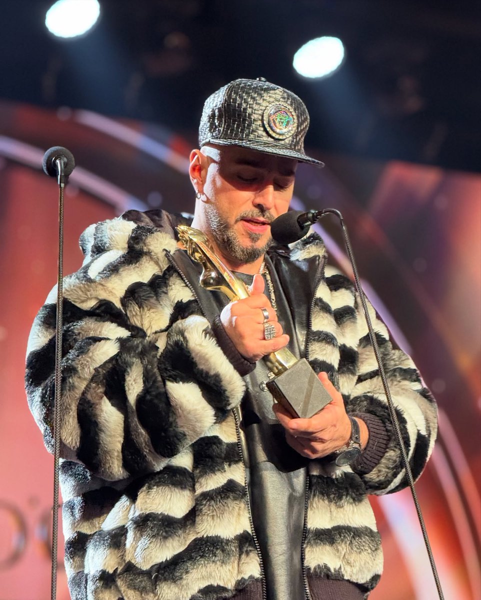 خاصّ- شارل مكريس يتوّج إبداعاته في عالم الرّقص والفنّ بتكريم مستحقّ
 bisara7a.com/?p=271690 

<a href="/CharlesMakriss/">Charles Makriss</a> 

#شارل_مكريس