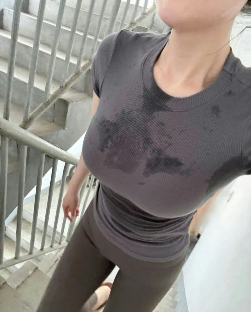 出來爬樓梯 還債  😂
冬天真的很難出汗 https://t.co/BZv8w805JT