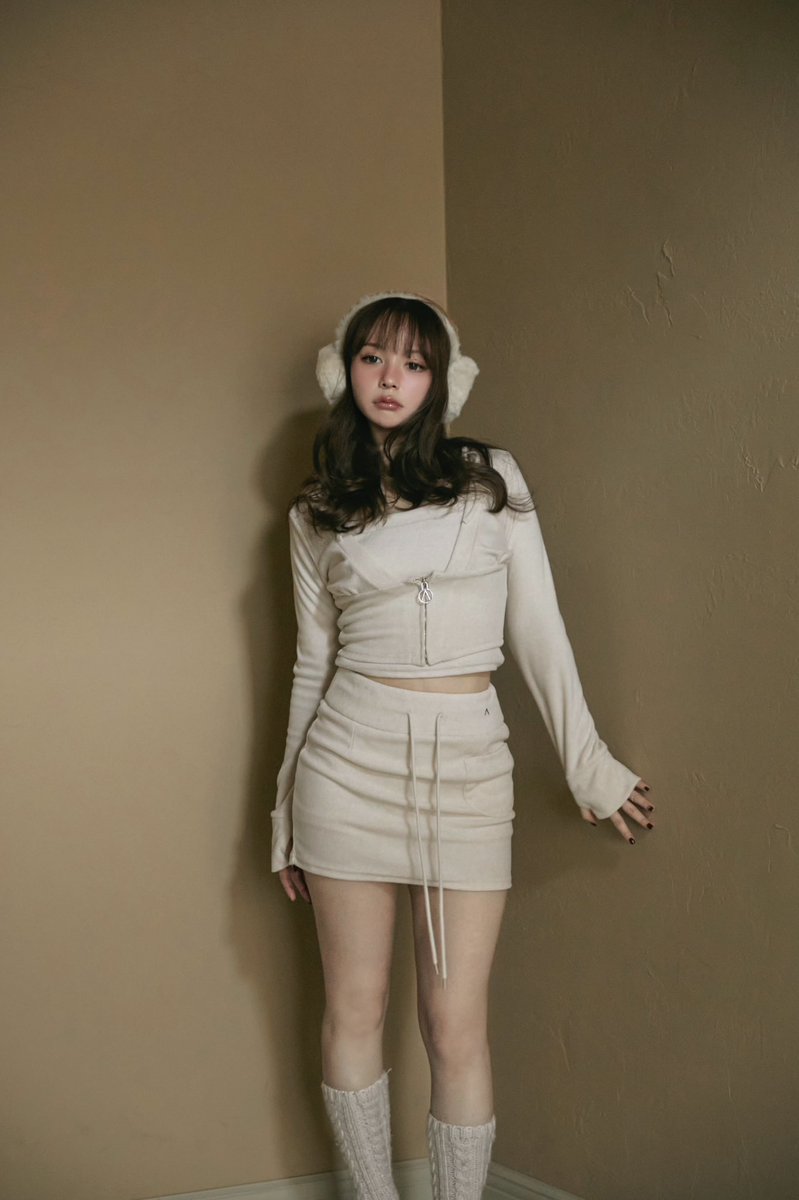 Wren ribbon set up color beige/black ¥19800-tax in タオルのような