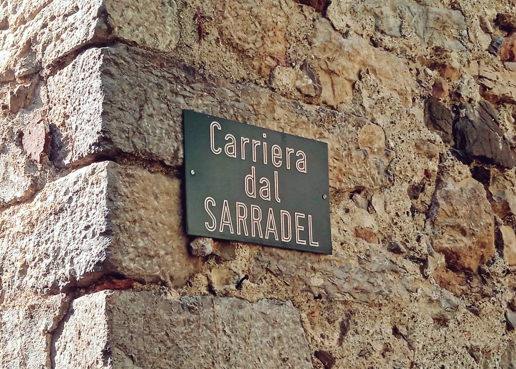 CatharWars's tweet photo. Noms de carrièra en occitan a Tèrme. https://t.co/OScfWcxc3D