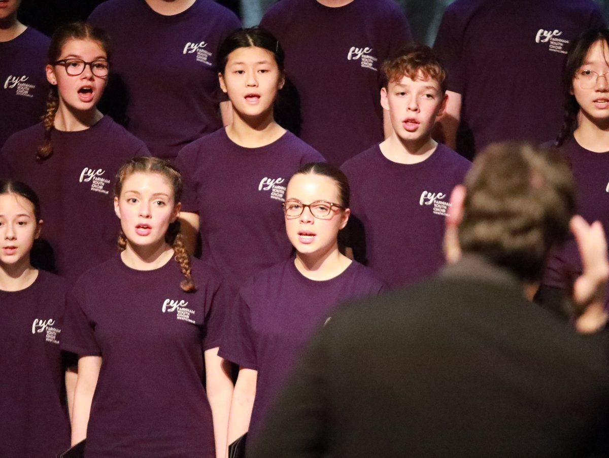 We spoke to composer Gareth Treseder about composing, singing and the Christmas piece he wrote for us. Enjoy! fyc.org.uk/fycblog/2024/1…