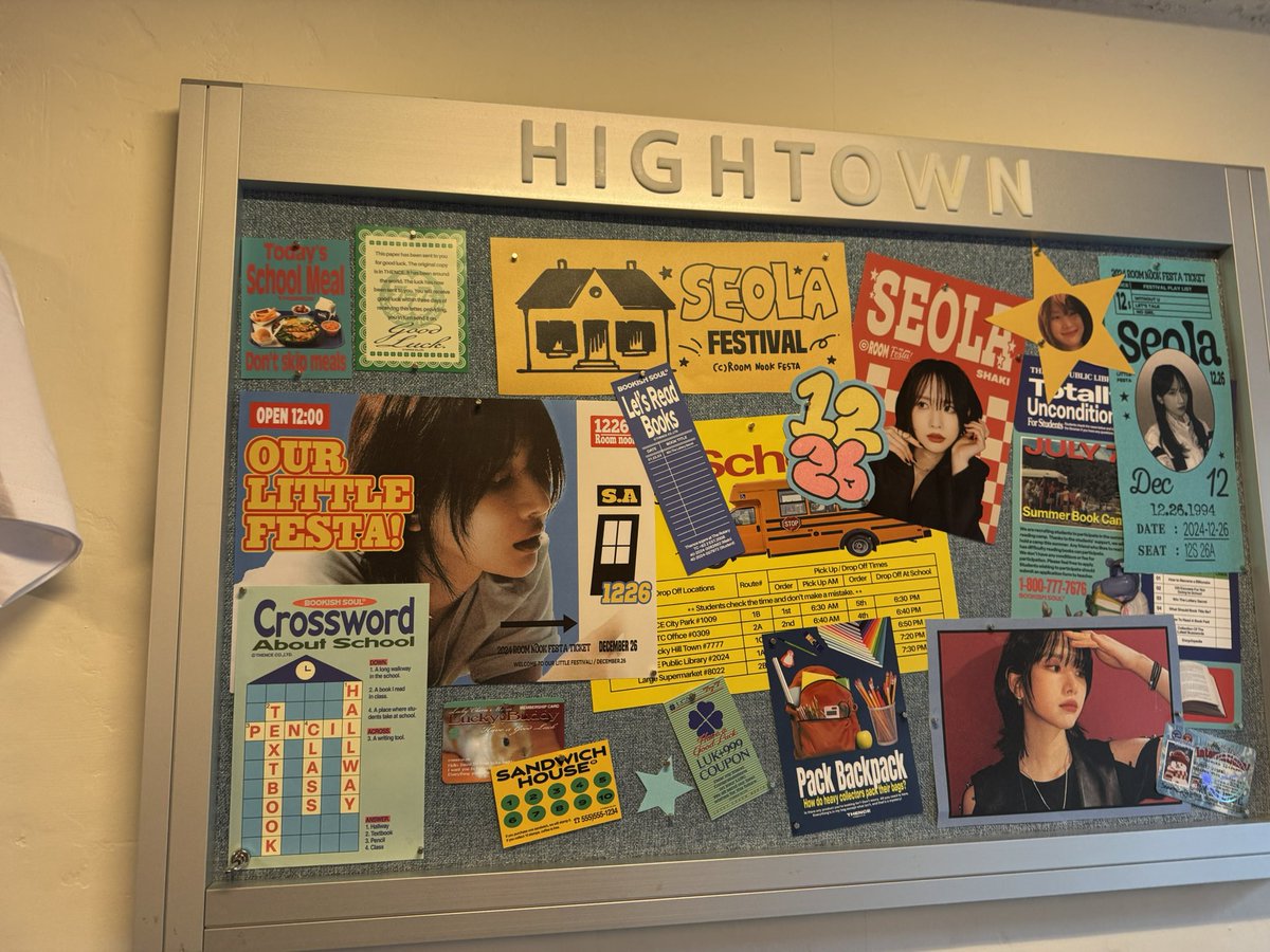 카페 정말 잘 꾸미셨고, 특전들도 퀄리티가 조아요
한번에 3등 티셔츠 당첨되어서 더 좋았고요, 포스터들이 엄청 탐이 났습니다. 정말 카페 공간이 좋았어요👍

#설아와_어디든_축제
#OurLittleFesta