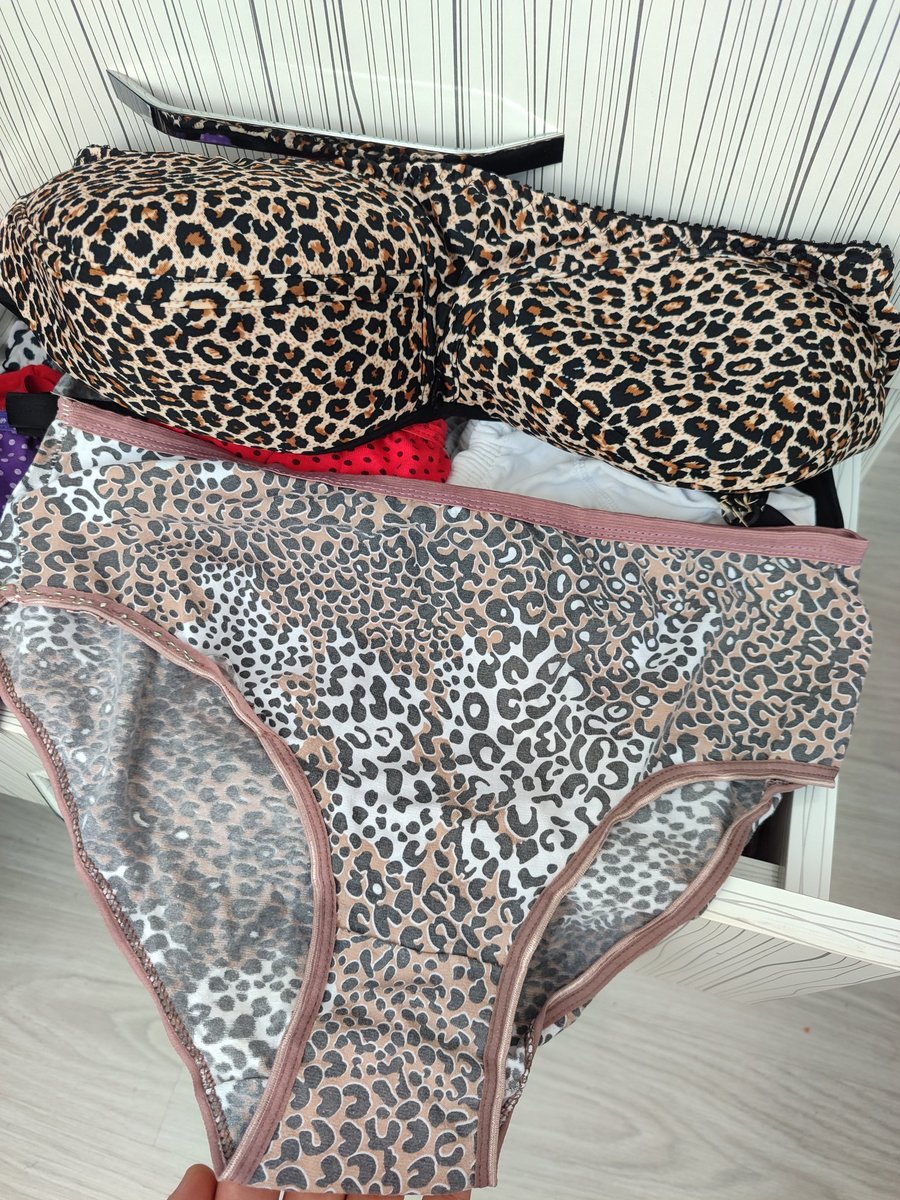 Gavat takipçim 40 yaşındaki evli annesi Sabiha'nın iç çamaşırlarını paylaşmak istedi.  #ensest #paylaşım #gavat #turkifsa #itiraf