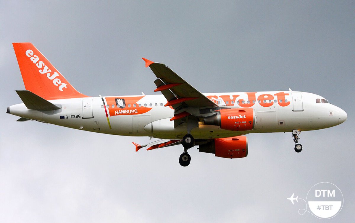 #Throwback ⏮️2014! Als Werbung für ihre Basis in Hamburg trug dieser Airbus A319 der Easyjet in 2014 eine enstprechende Beklebung. ✨✈️

#dortmund #dtm #airport #aviation #planespotting #tbt #throwback #spotter #airbus #a319