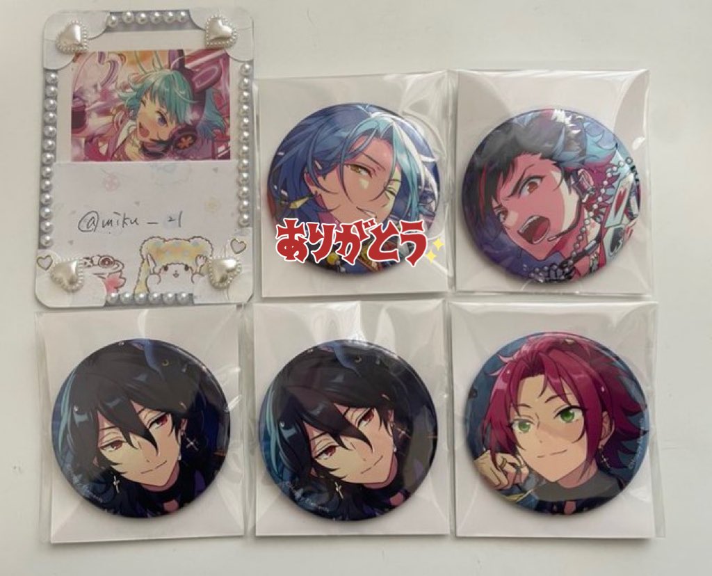 miku__21's tweet photo. @1【交換】
あんスタ コレクション 缶バッジ  2024 Sep

譲:零2 真緒 鉄虎 過去弾 零 ジュン 光

求:idol冬芽
     casual冬芽1（idolとまとめての交換優先）

・星4⇔星5 比率違いでの交換可
・1点〜の交換○
・郵送のみ

お気軽にお声かけください🙇‍♂️ https://t.co/Dv3va3U6lO