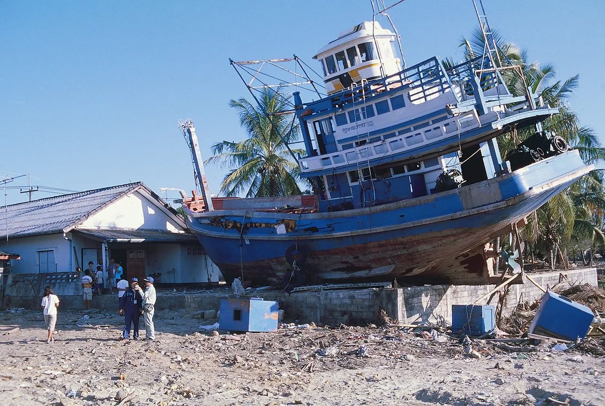 BritGeoSurvey's tweet image. Boxing Day 2024 marks 20 years since the Indian Ocean earthquake and tsunami. 

Prof David Tappin reflects on the disaster, what we have since learned and the advances that have been made in an attempt to mitigate the threat of tsunamis.

bgs.ac.uk/news/twenty-ye…
