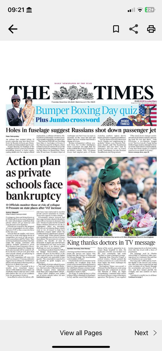 CgeFor's tweet photo. It’s normal after an illness to thank those who helped you. It’s not normal to have it splashed all over the newspapers. Do Brits realise how they are manipulated? https://t.co/p7TZezfK1R