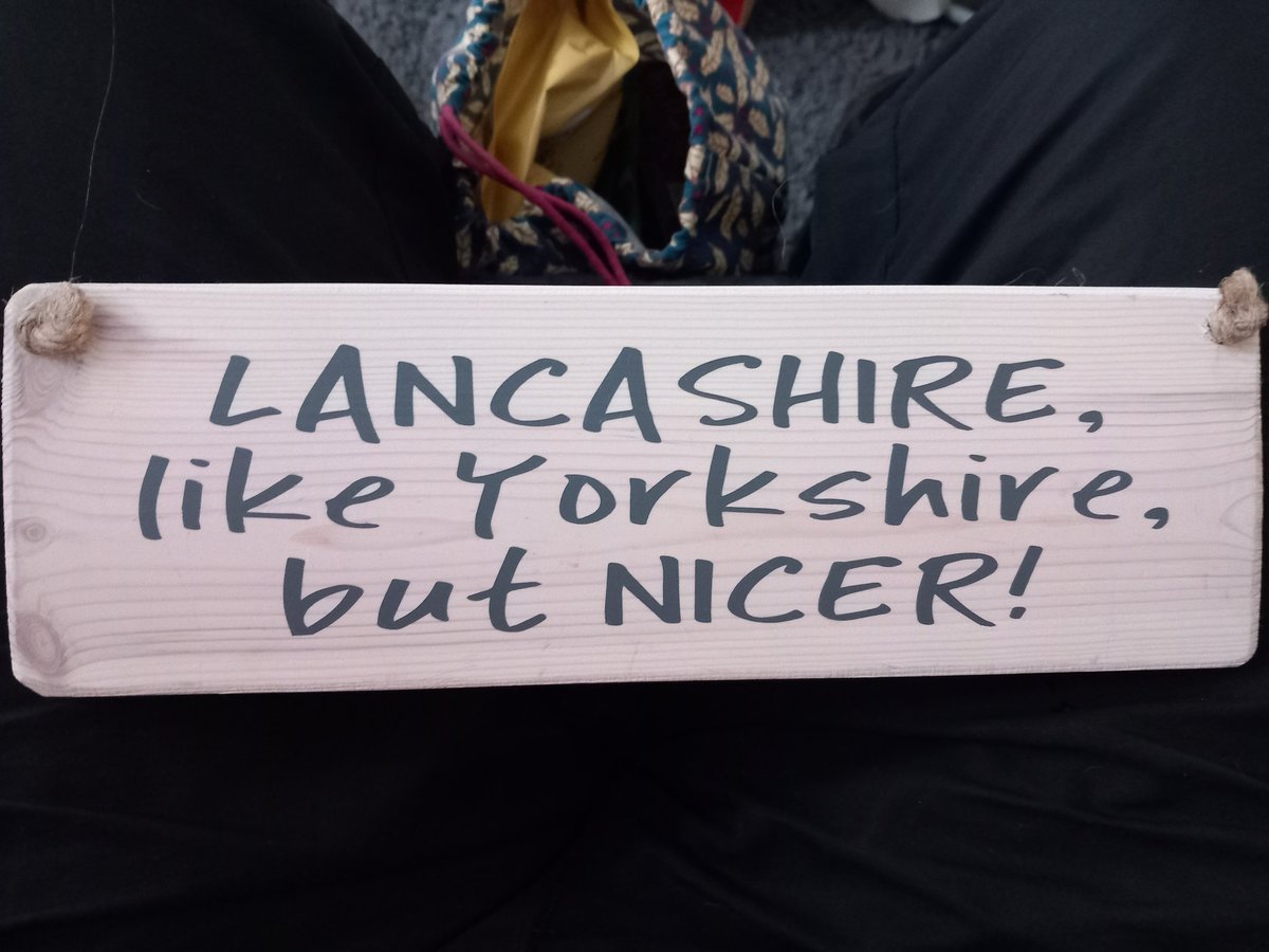 Aidy Neal tweet media