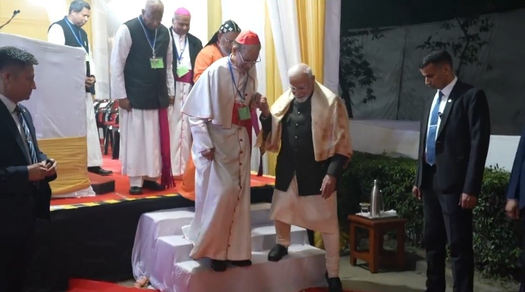 PM Modi with Christian Bishop on Christmas.