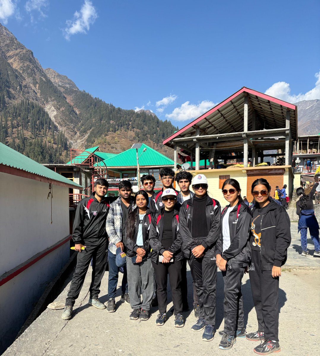 DCENSS1's tweet photo. NSS Adventure Camp in Manali! 

From Nov 5-14, our #NSSvolunteers challenged themselves at ABVIMAS, with trekking , mountaineering , and para-sailing —building resilience, teamwork, and unforgettable memories in the mountains.

#NSSAdventureCamp #Manali2024 #YouthEmpowerment #DCE https://t.co/OdzhrTnMNJ