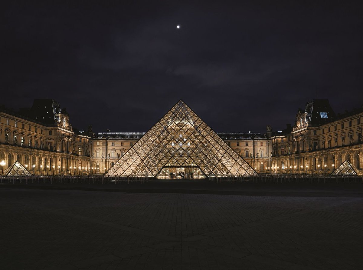 🇫🇷 Nocturne gratuite au #Louvre 
🌙 Chaque premier vendredi du mois, visitez le musée du Louvre gratuitement de 18h à 21h !  

Réservez dès maintenant votre billet pour la nocturne du vendredi 3 janvier 2025 : ticketlouvre.fr/louvre/b2c/ind…

🌎 Nocturne gratuite au #Louvre 
🌙 Every