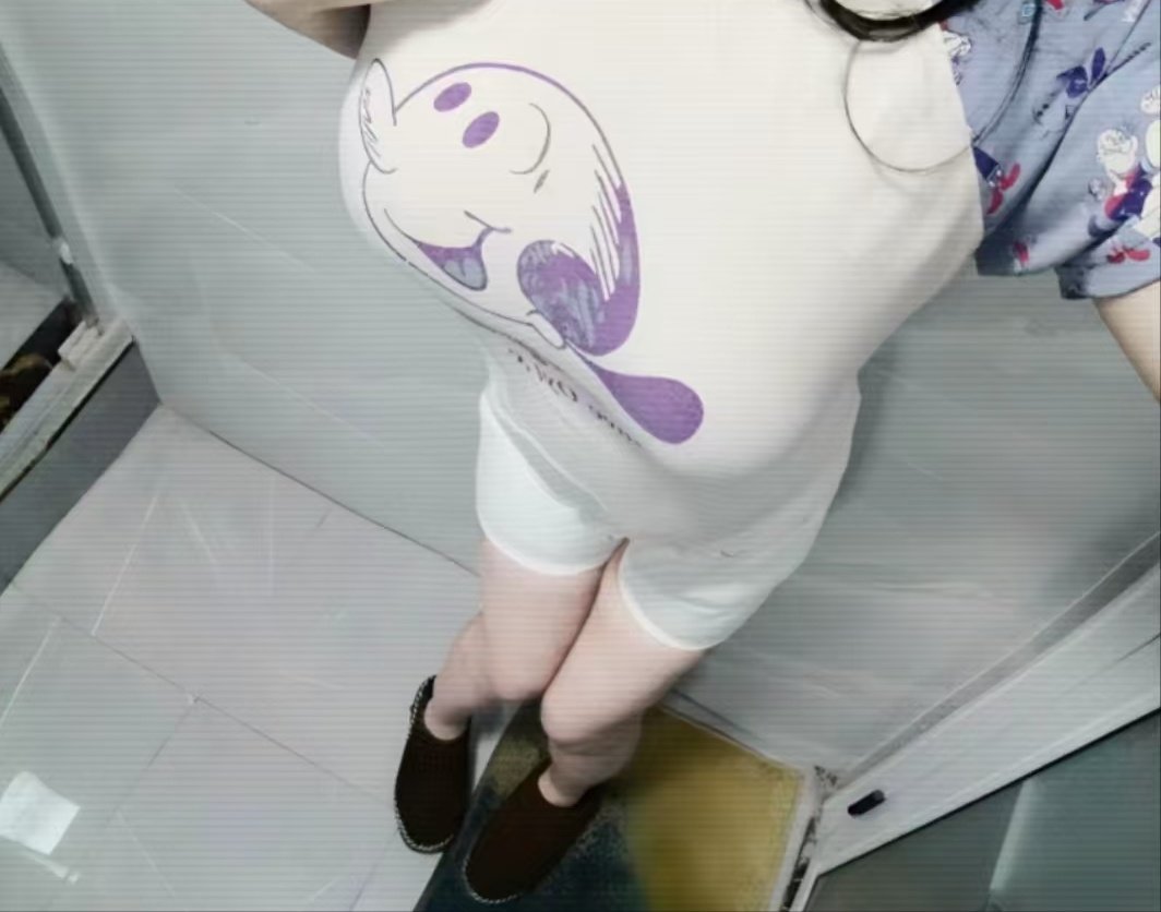 挺色一女的 tweet media