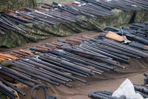 TheMossadIL's tweet image. IDF reveals 85,170 items seized in Southern Lebanon during the war including;

🚀 6,840 RPG launchers, rockets, and anti-tank missiles
 💥9,000 explosive devices 
📟60,800 communication devices, electronic equipment, computers, and documents
🚀2,250 mortar shells and trajectory…