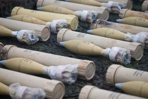 TheMossadIL's tweet image. IDF reveals 85,170 items seized in Southern Lebanon during the war including;

🚀 6,840 RPG launchers, rockets, and anti-tank missiles
 💥9,000 explosive devices 
📟60,800 communication devices, electronic equipment, computers, and documents
🚀2,250 mortar shells and trajectory…