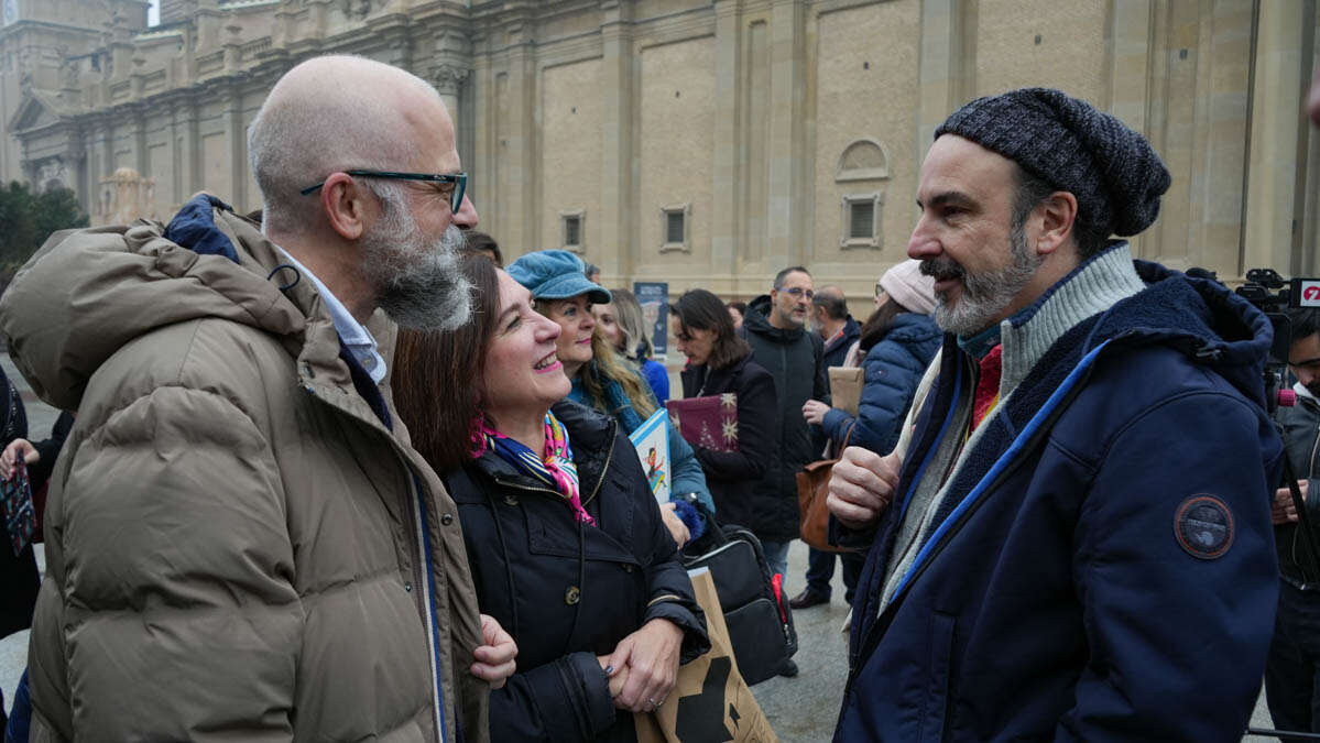 juanroyoabenia's tweet image. Con @DMaynar y @sarafernandezes
en #librosqueimportan 
aragondigital.es/album/fotorrep… @aragondigital Zaragoza